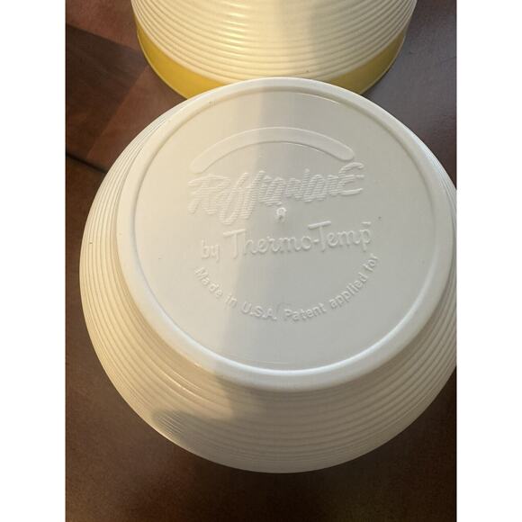 Lot Of 8 Mid Century Raffiaware By Thermo-Temp Yellow Pedastal Bowls and Cups - Picture 4 of 7